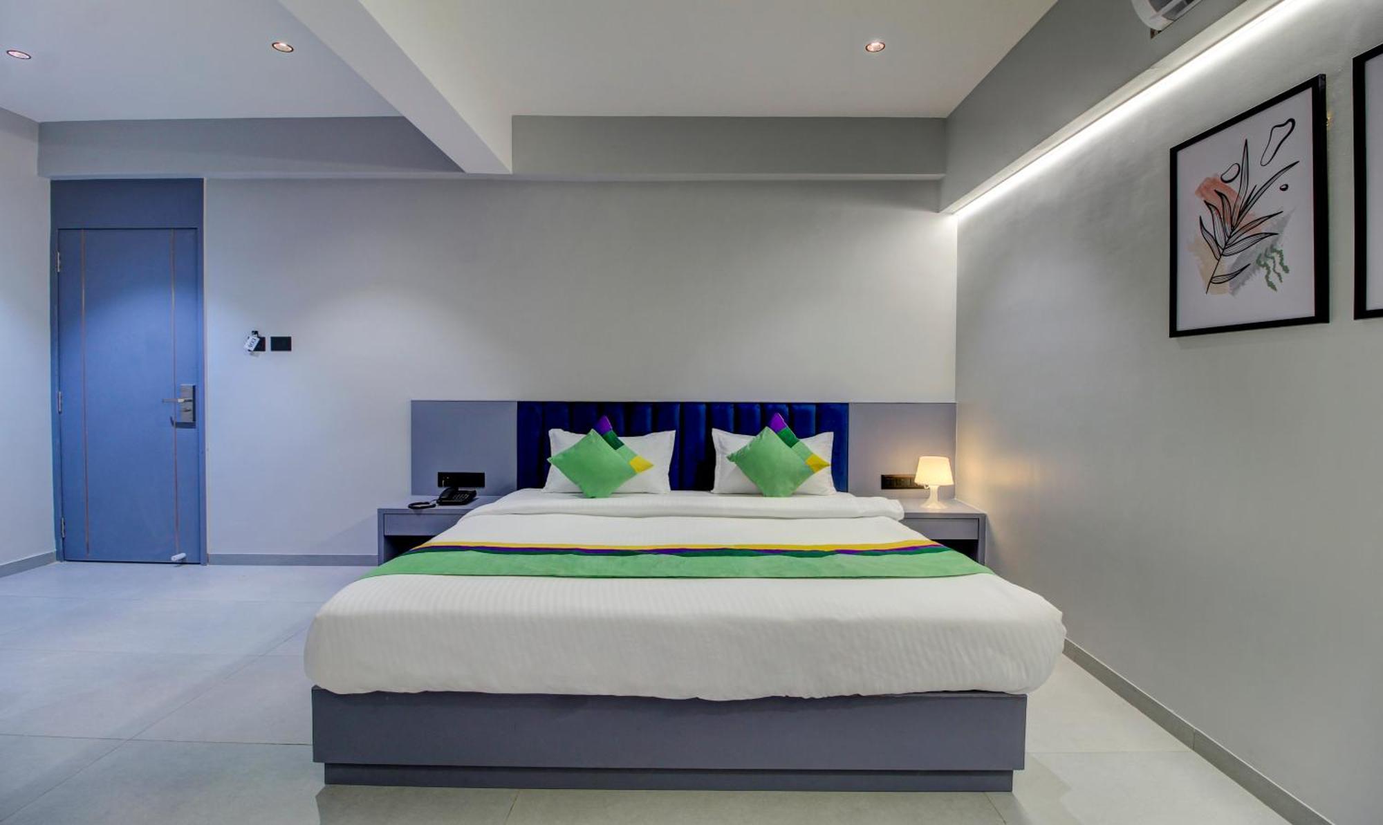 Comfort Inn Baner- Indian Nationals Only Πούνε Εξωτερικό φωτογραφία