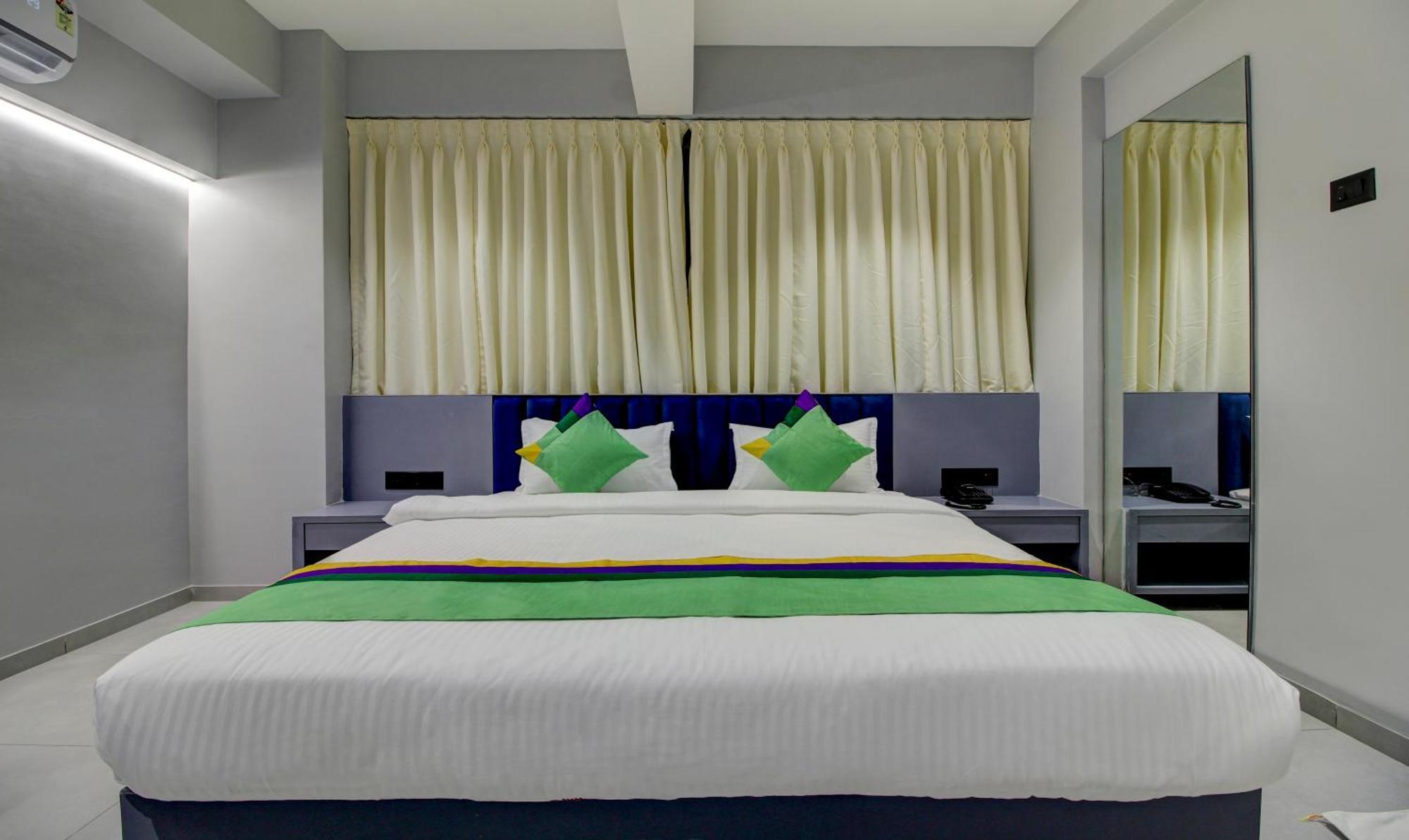 Comfort Inn Baner- Indian Nationals Only Πούνε Εξωτερικό φωτογραφία