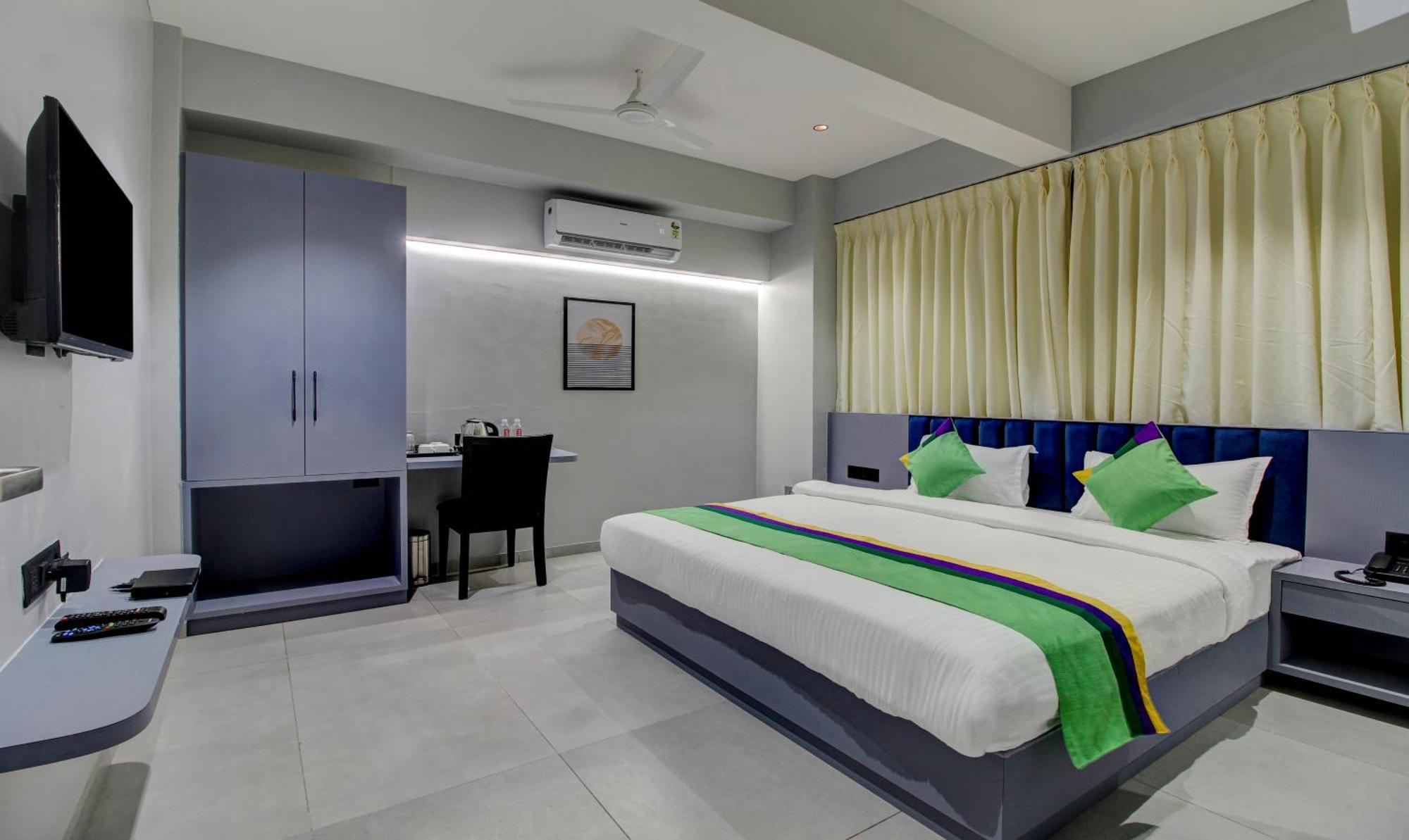 Comfort Inn Baner- Indian Nationals Only Πούνε Εξωτερικό φωτογραφία